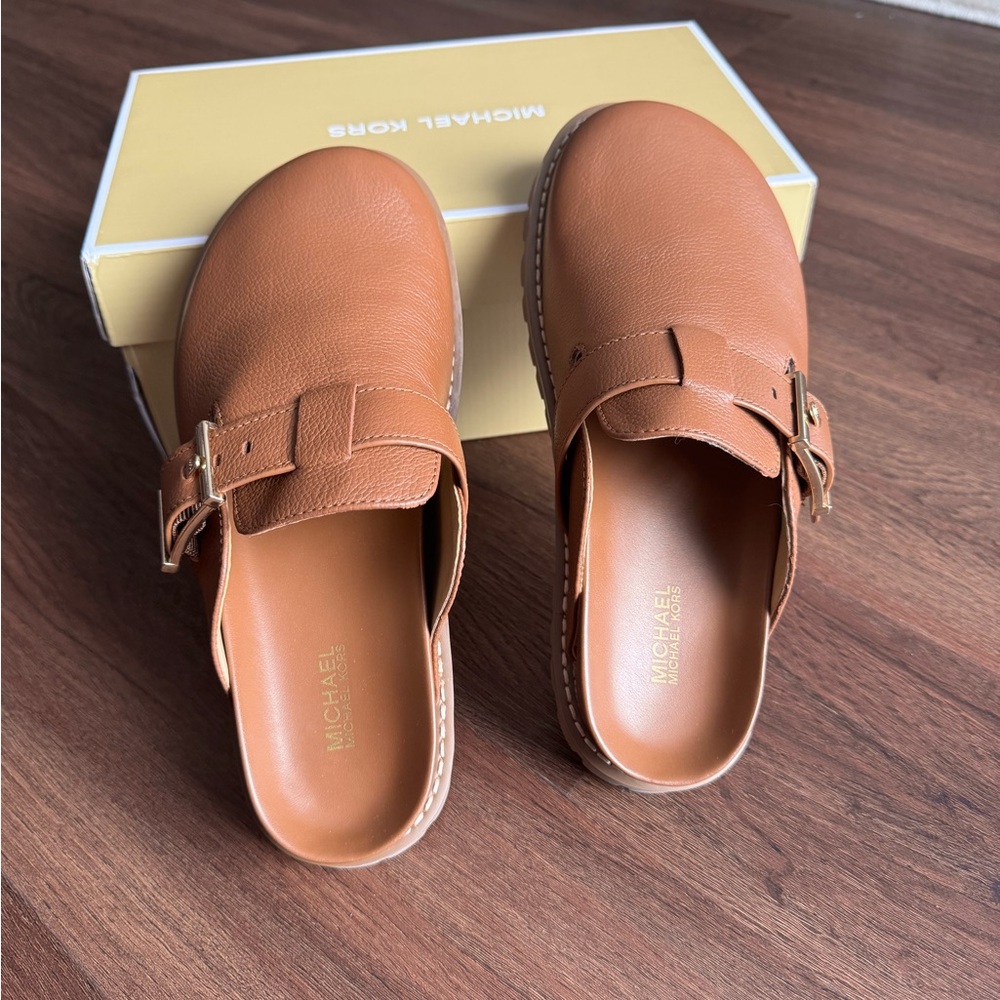 Brand new leather clog